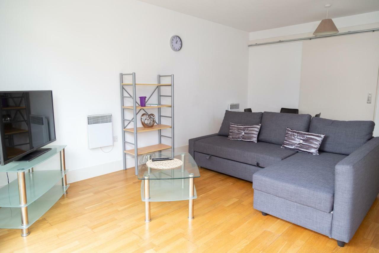 Serviced Apartment In Liverpool City Centre - Free Parking - Balcony - By Happy Days Zewnętrze zdjęcie