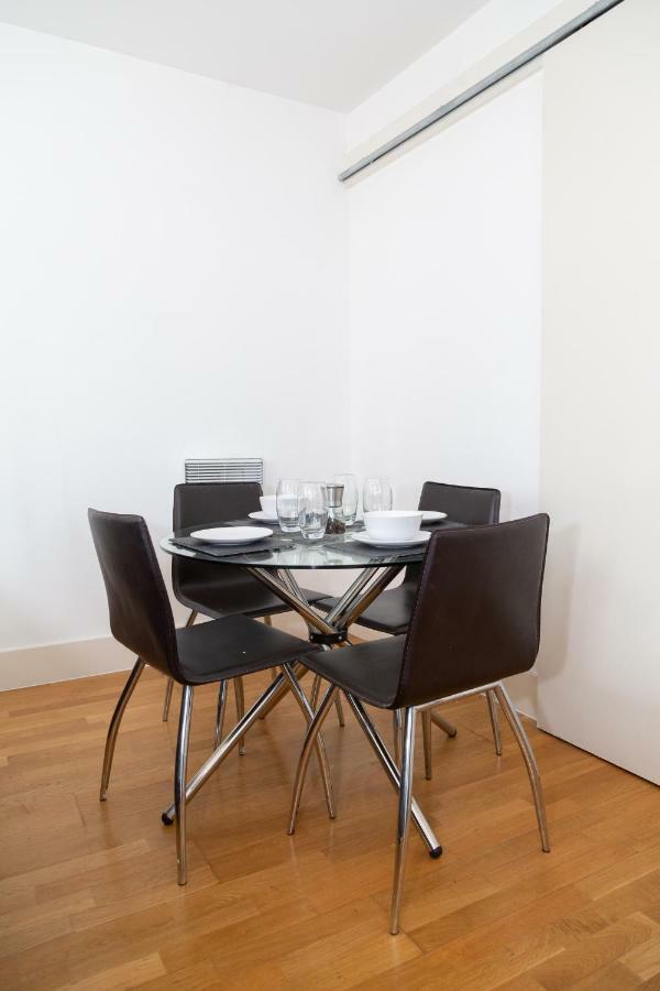 Serviced Apartment In Liverpool City Centre - Free Parking - Balcony - By Happy Days Zewnętrze zdjęcie