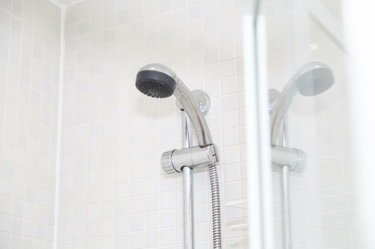 Serviced Apartment In Liverpool City Centre - Free Parking - Balcony - By Happy Days Zewnętrze zdjęcie